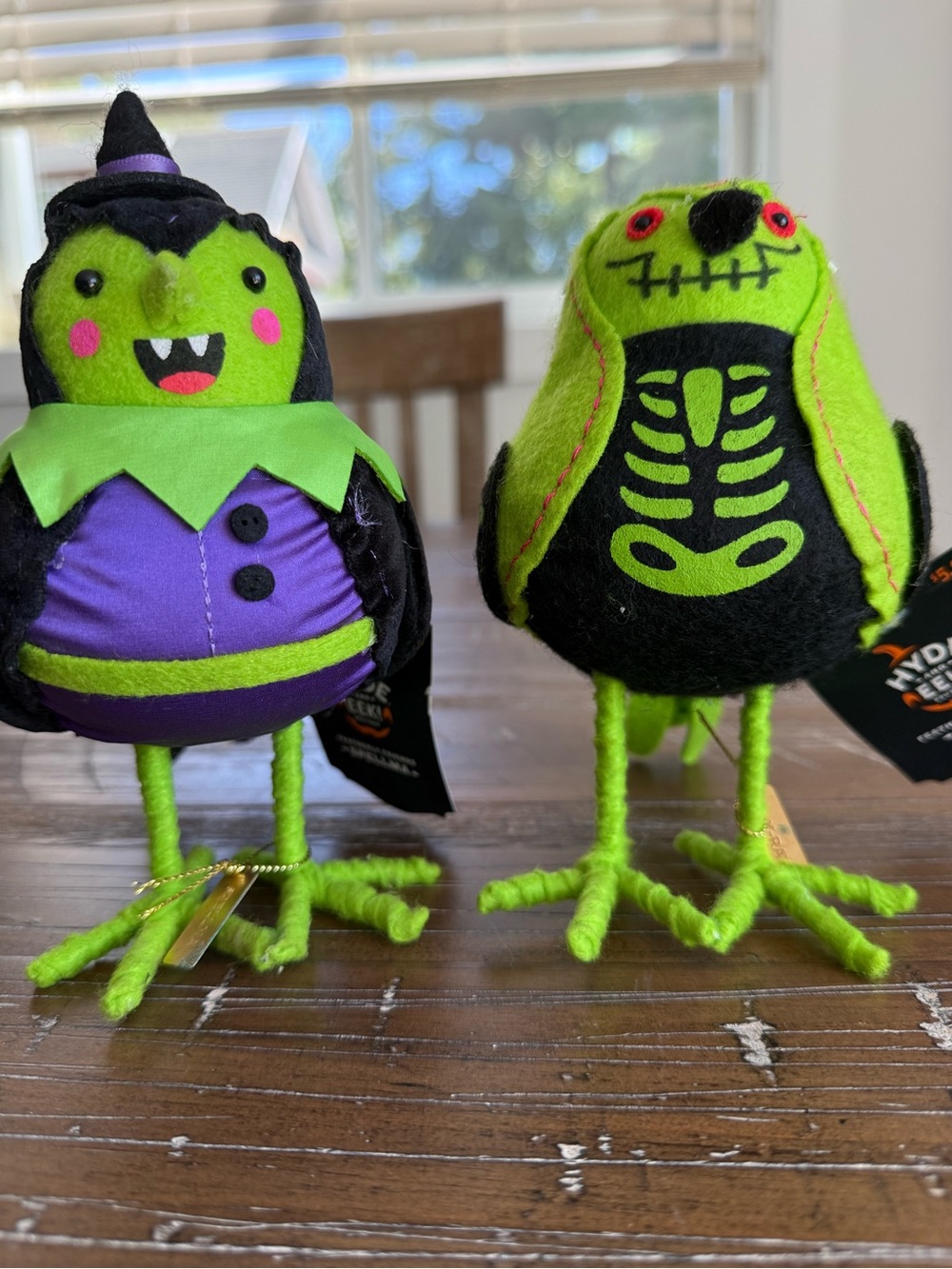 Pair of Hyde & Eek Halloween Vampire Bird Spooky Decor “Spellma & X-Ray”